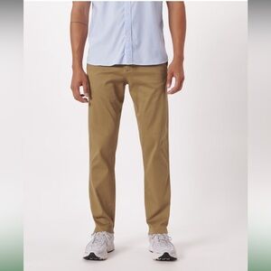 Abercrombie & Fitch Men’s 90s Straight Modern Chino